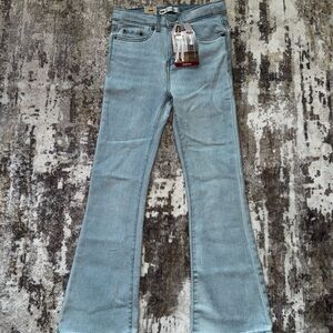 NWT Light Blue Levi’s Girls Jeans